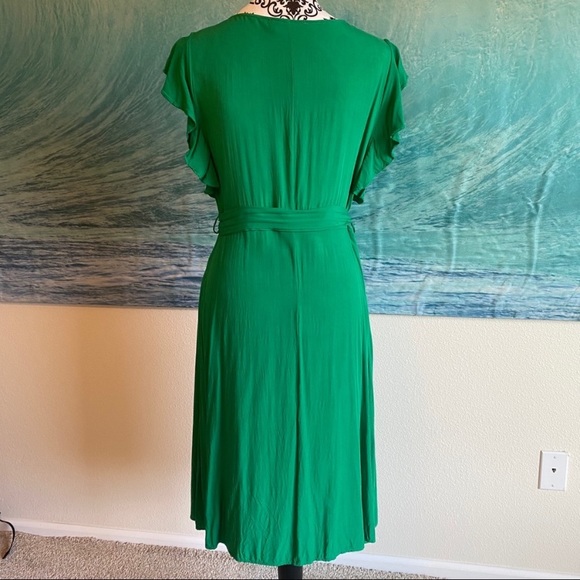 Dress - Picture 2 of 4